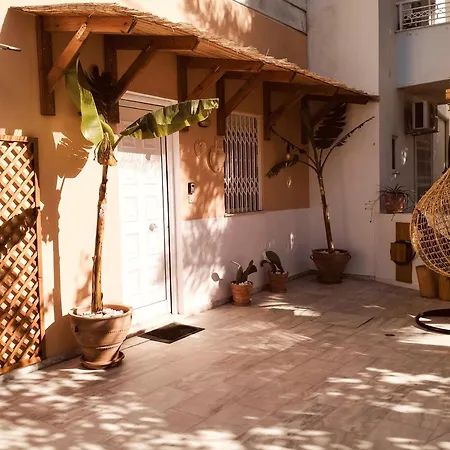 Estia Residence, * Rétino